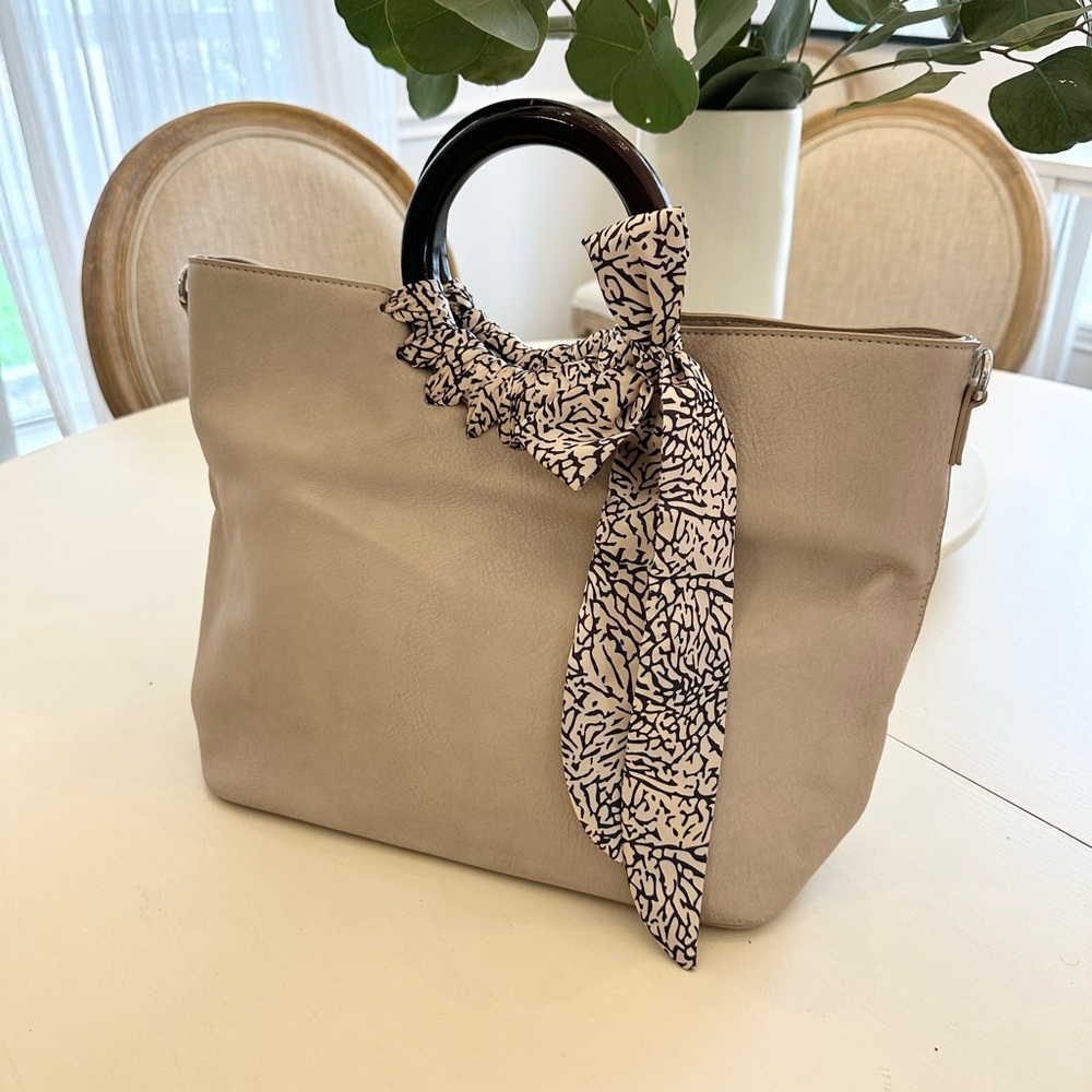 Max Studio Beige Tote with Bow
